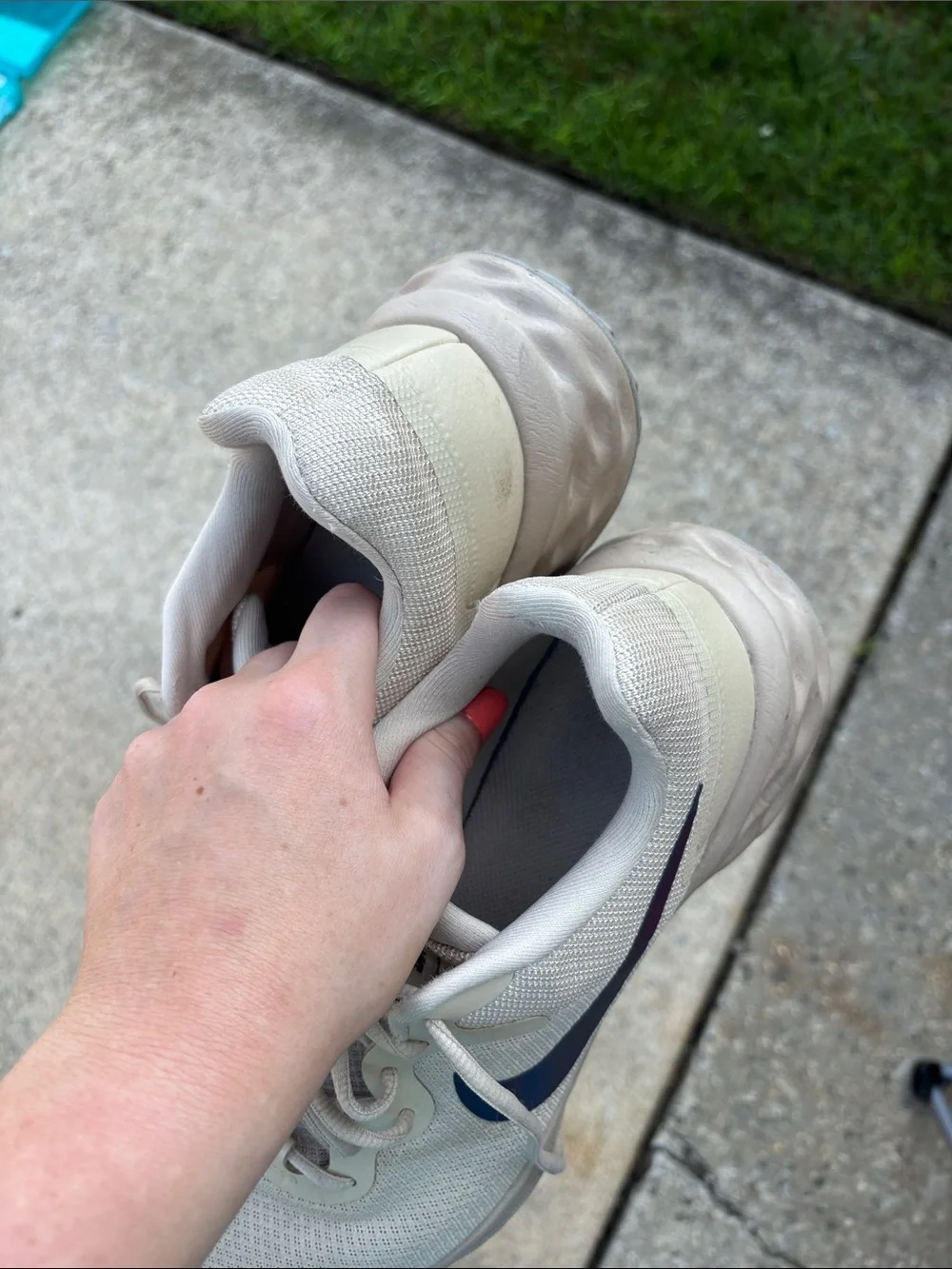 Nike Cream Mesh Running Shoes with Black Swoosh